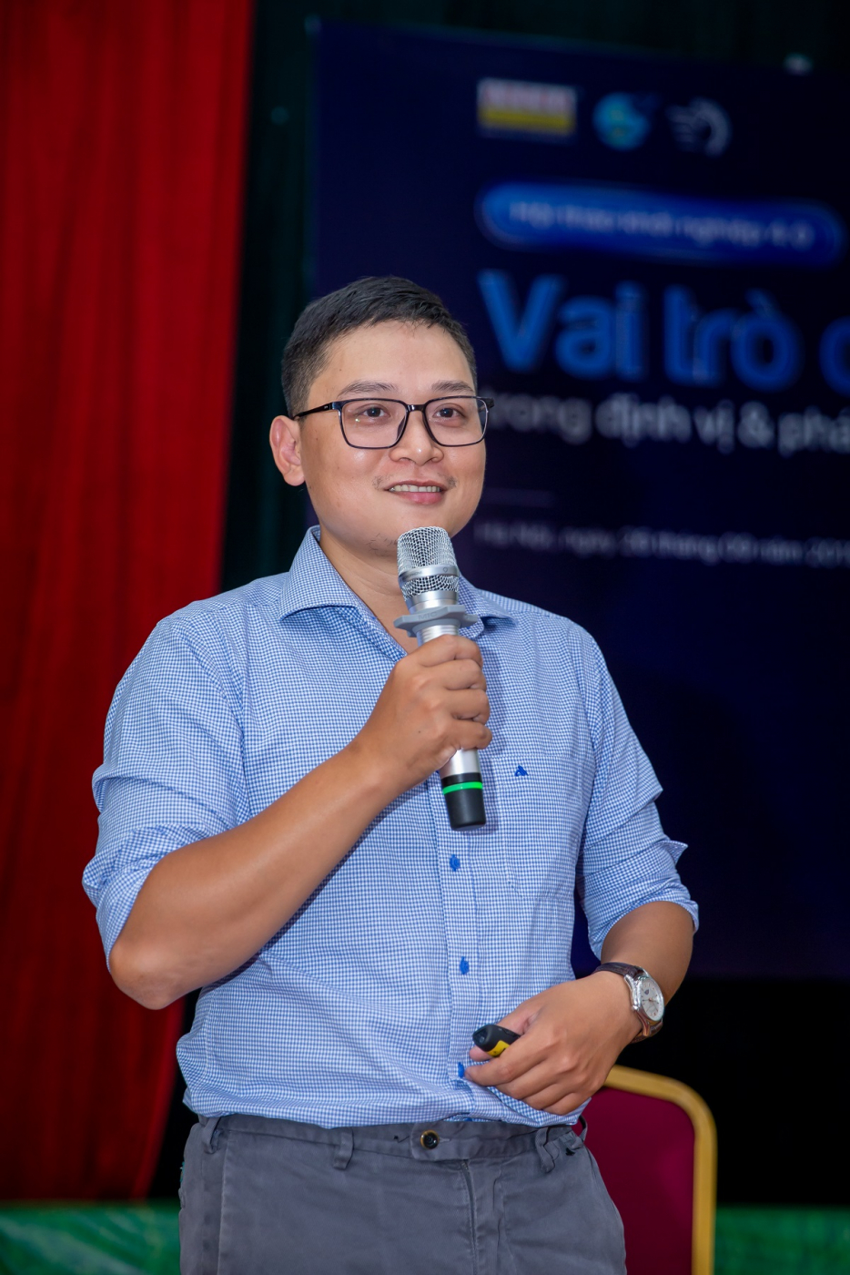 Livestream tư vấn hướng nghiệp: Ngành Thiết kế - Làm phim - Kỹ xảo điện ảnh - Hoạt hình Livestream tư vấn hướng nghiệp: Ngành Thiết kế - Làm phim - Kỹ xảo điện ảnh - Hoạt hình
