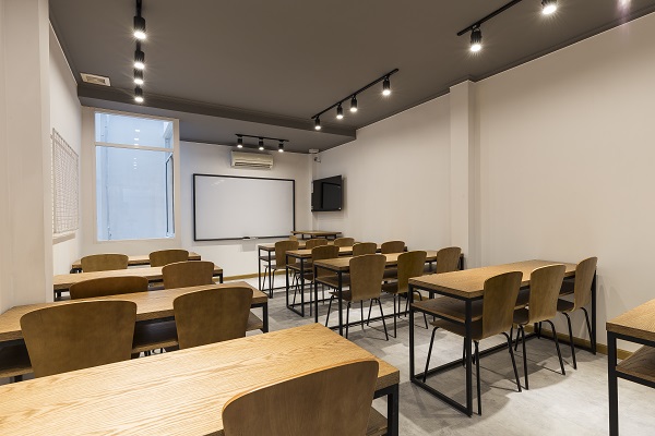 Khám phá cách đặt tên phòng tại Arena Multimedia (Nguyễn Kiệm) – Tầng 3: Phong cách nghệ thuật hiện đại Châu Mỹ