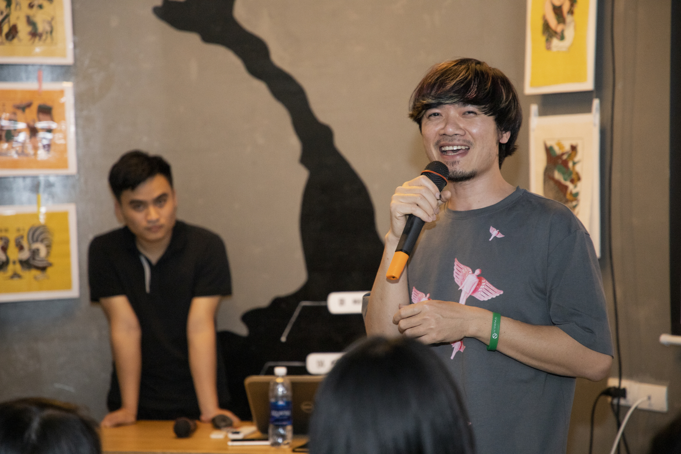 “Chơi Tết” cùng họa sĩ Đỗ Hiệp – Sống lại một thời vàng son của những dòng tranh cổ truyền