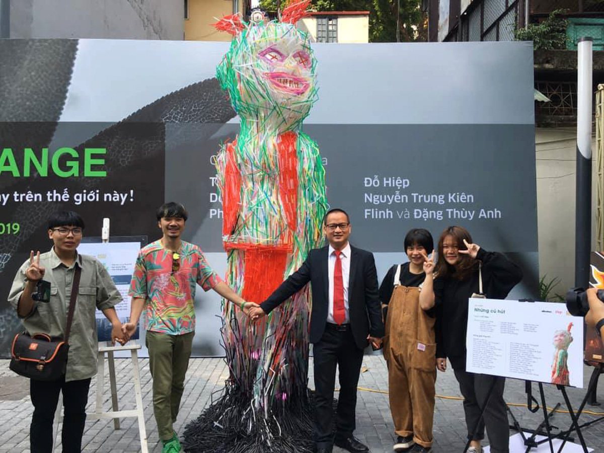 Tác phẩm "Những cú hút": "Ngợp – bổ – xinh" theo một phong cách rất riêng của Họa sĩ Đỗ Hiệp và các Arenaites