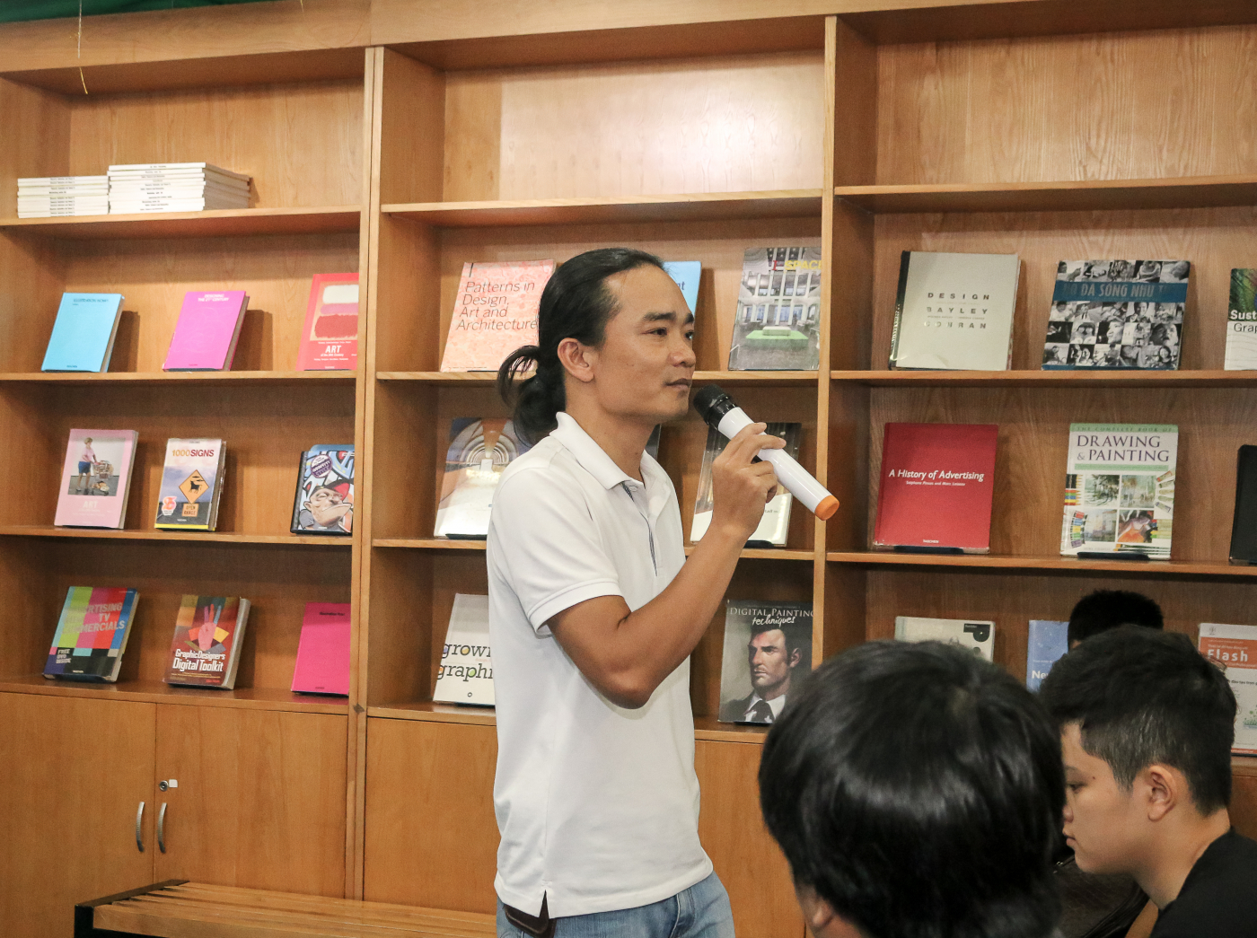 Sự kiện Phóng sự ảnh Nghệ sĩ Trần Nhân Quyền: “Chơi nhiếp ảnh thì dễ, gắn bó lâu dài mới khó.”