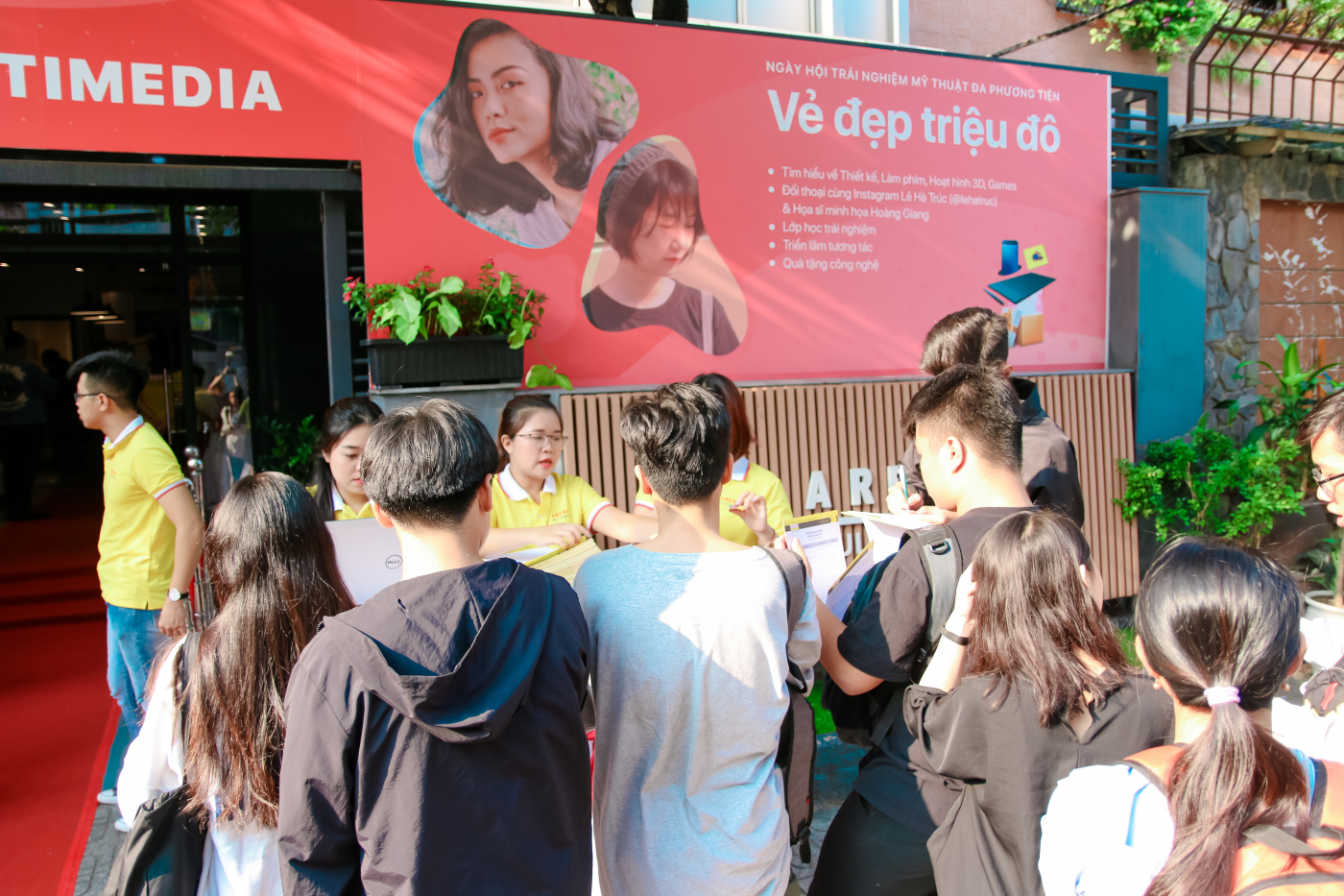 Triển vọng của Multimedia qua góc nhìn của Hot Instagrammer – Lê Hà Trúc