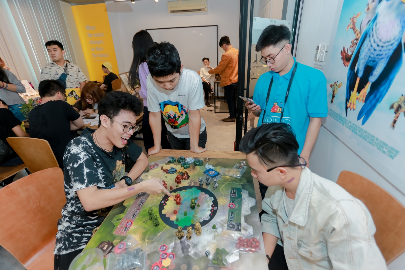 12 giờ khám phá đam mê Mỹ thuật Đa phương tiện tại sàn diễn Design Catwalk