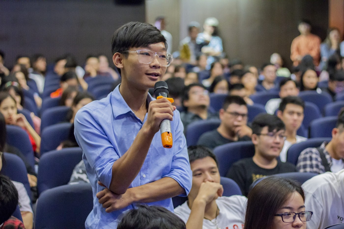 Hấp dẫn công nghệ AR, VR & 3D Mapping cùng Arena Multimedia Các sinh viên hăng hái đặt câu hỏi giao lưu