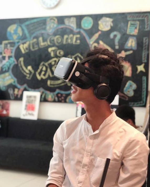 Hấp dẫn công nghệ AR, VR & 3D Mapping cùng Arena Multimedia