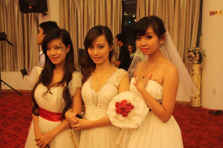 Những gương mặt không thể không ngoái nhìn trong Ngày tận thế halloween