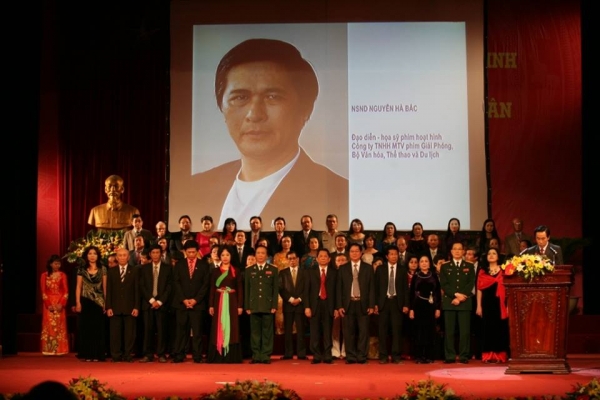 arena-multimedia-nsnd-ha-bac-multimedia-design-cung-hay-do-chu-01