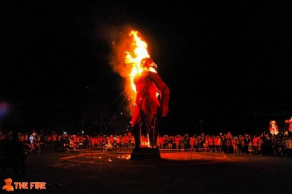 “Lửa” thử “vàng” tại The Fire – Lễ hội lửa “Lửa” thử “vàng” tại The Fire – Lễ hội lửa