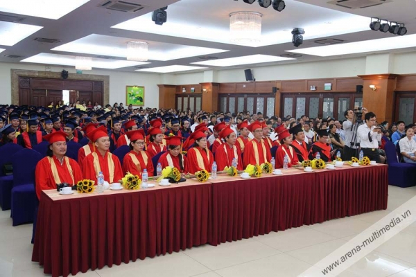 Lễ Tốt Nghiệp 2015 - Những ngọn lửa đam mê sẵn sàng bừng nhiệt Lễ Tốt Nghiệp 2015 - Những ngọn lửa đam mê sẵn sàng bừng nhiệt