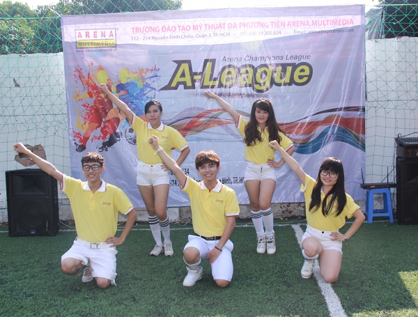 A-League 2015: Kẻ tám lạng, người nửa cân A-League 2015: Kẻ tám lạng, người nửa cân