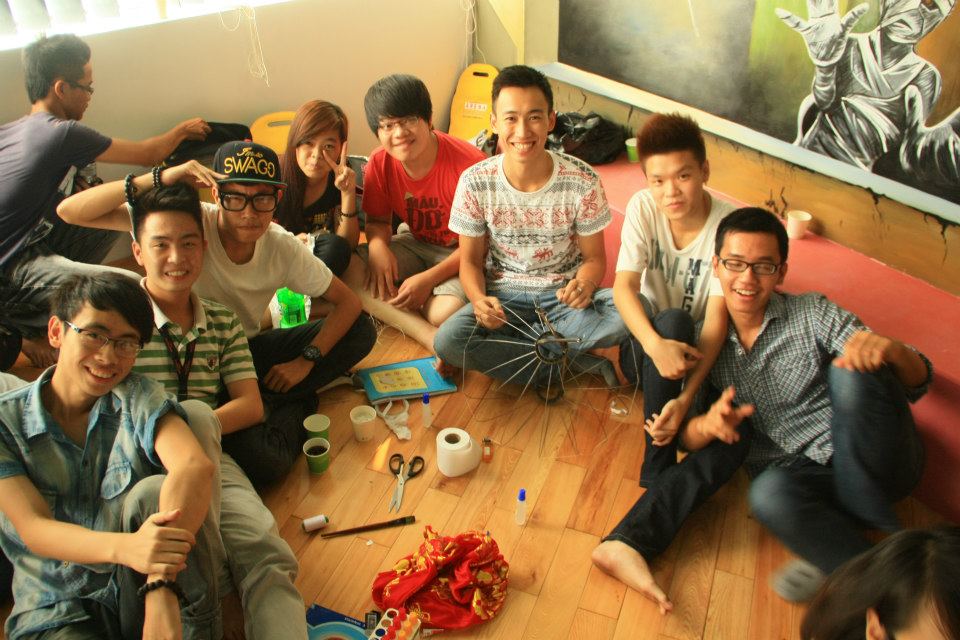 Phố thu 2014: Cùng Arenaites rước đèn, phá cỗ