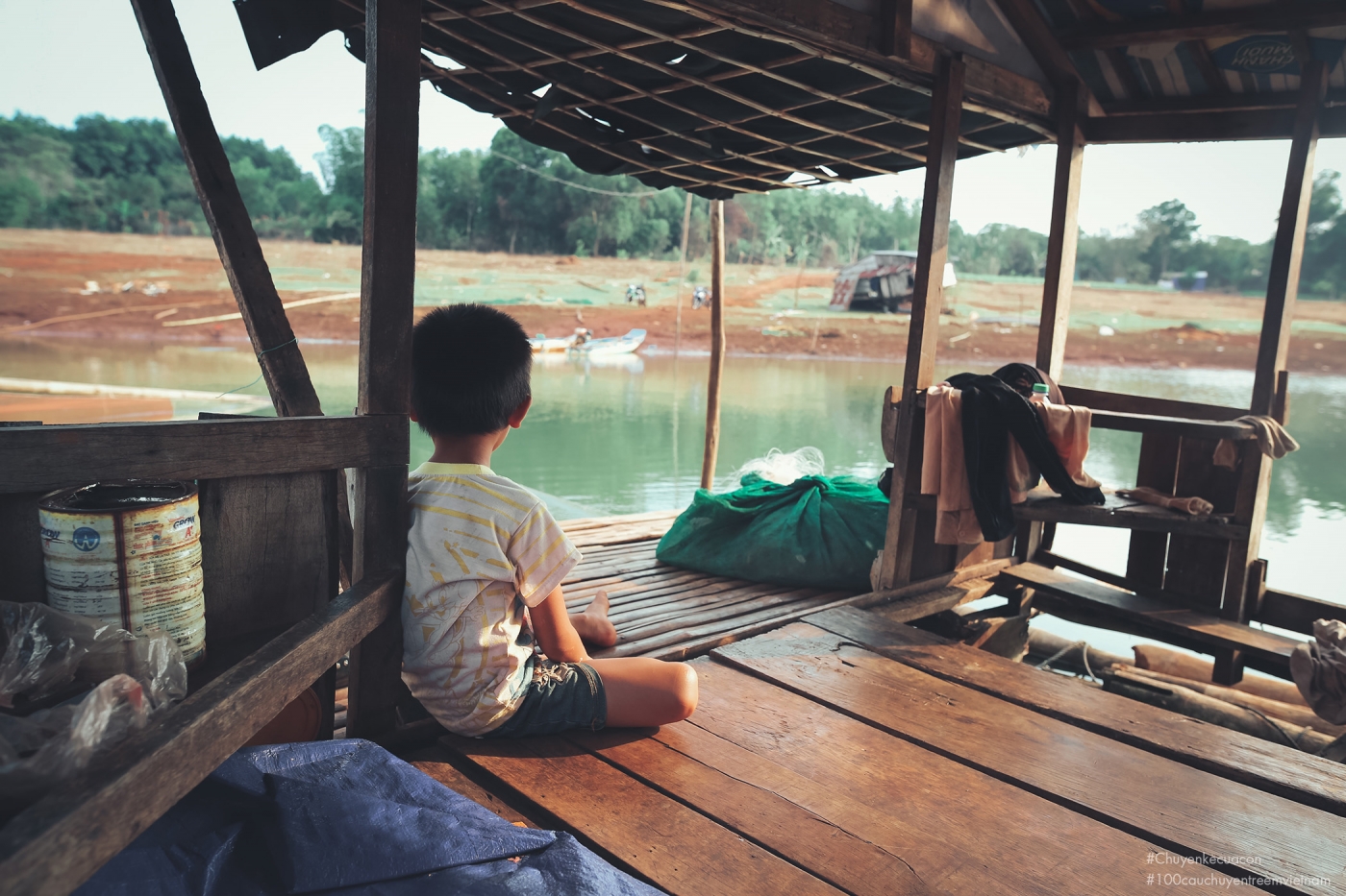 Câu chuyện số 2: Thiết và ngôi nhà trên nước