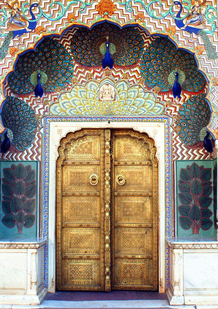 Arena-Multimedia-Door