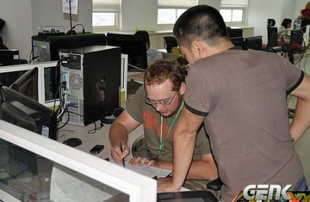 Chứng sợ Tây trong game thủ lẫn giới làm game Việt