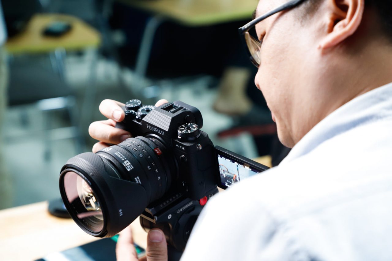 Become A Vlogger: 3 yếu tố để bắt đầu hành trình xây dựng kênh Youtube của bạn