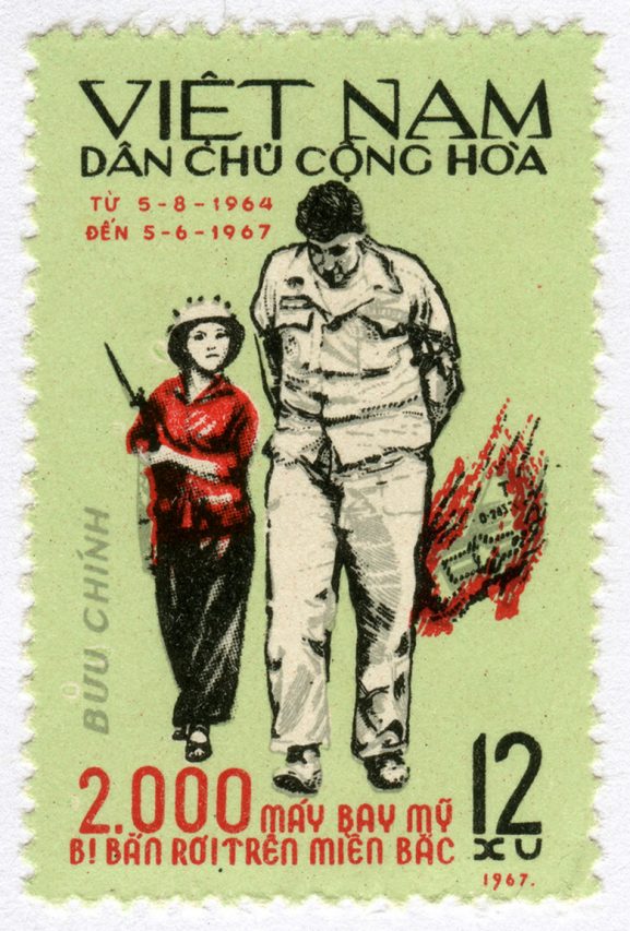 Tem sản phẩm thiết kế sáng tạo