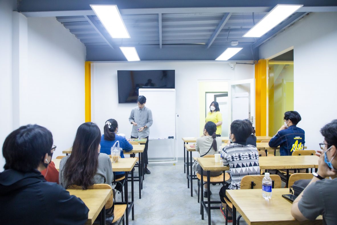 Triển lãm offline Show It NOW 2021 và lắng nghe nghệ thuật kể chuyện trong thiết kế