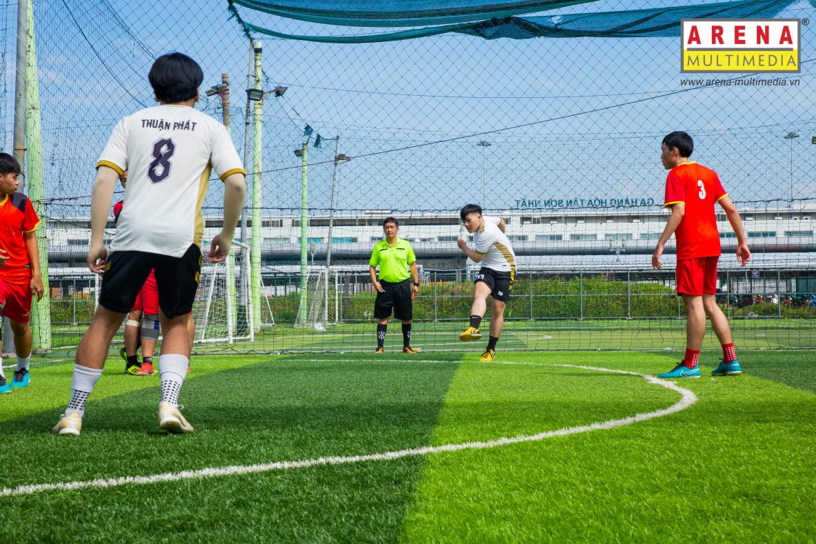 Đắm mình vào những trận cầu sôi động của A LEAGUE 2021 - Giải bóng đá khai màn bình thường mới do Arena Multimedia tổ chức