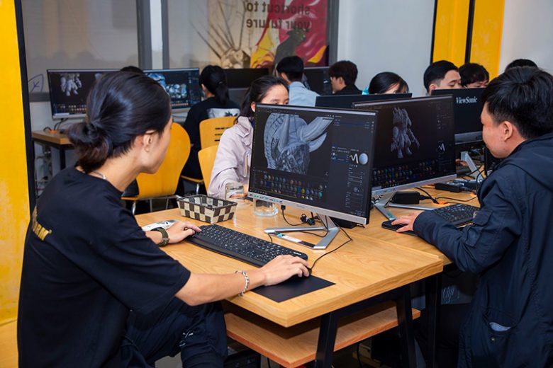 Dàn máy “cấu hình khủng” luôn sẵn sàng phục vụ hết công suất cho các nhà thiết kế đồ họa game