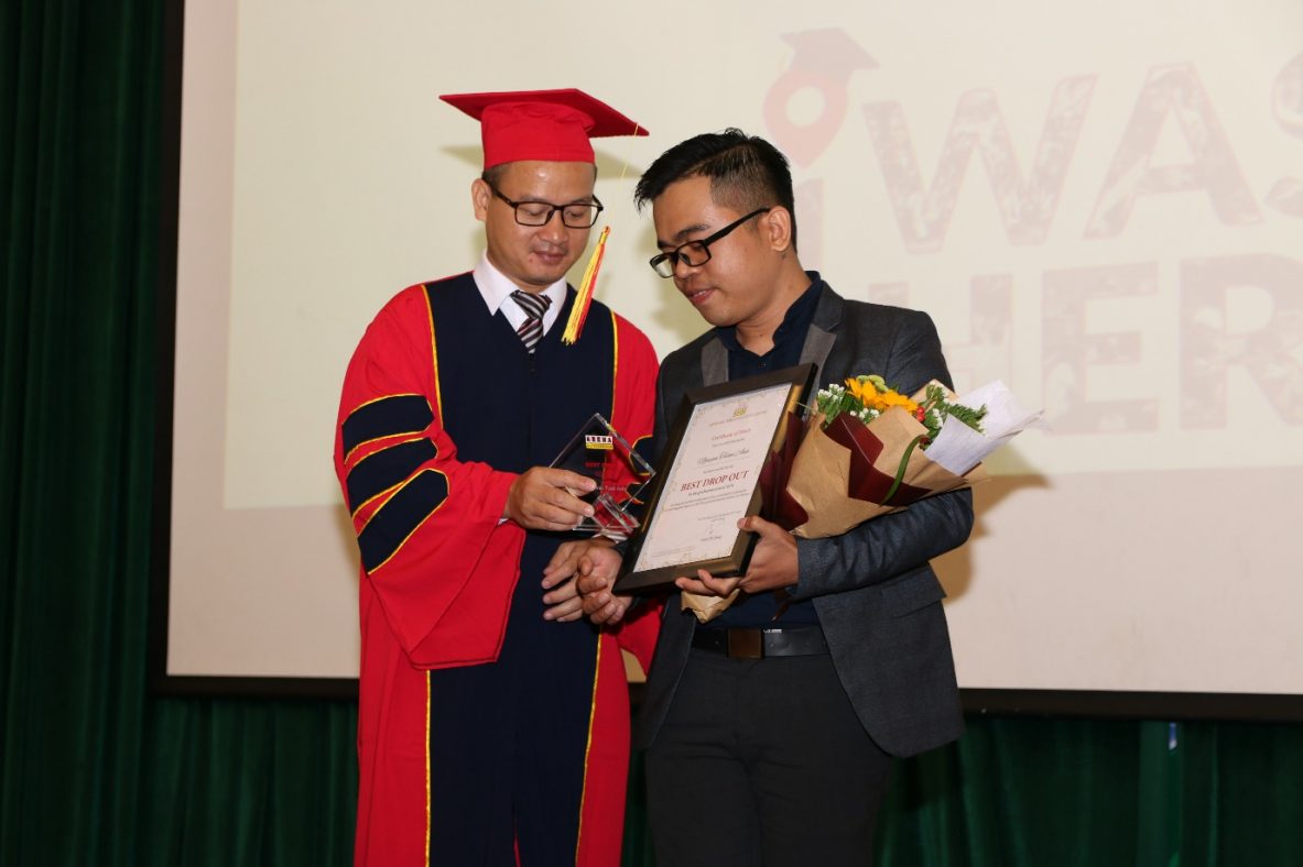 Đại tiệc cảm xúc của các tân khoa Arenaites tại Lễ Tốt Nghiệp 2018