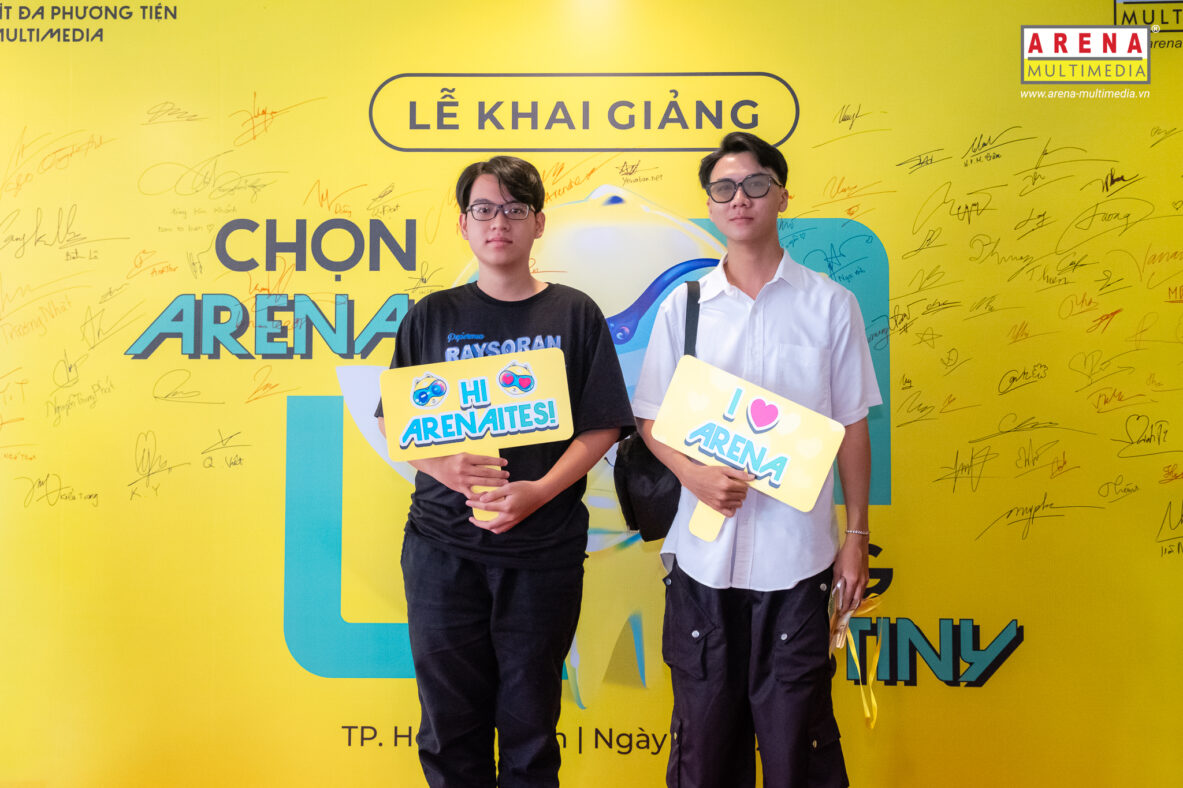 Học sinh và phụ huynh tìm hiểu cơ hội liên thông du học ĐH Quốc tế ngành Sáng tạo