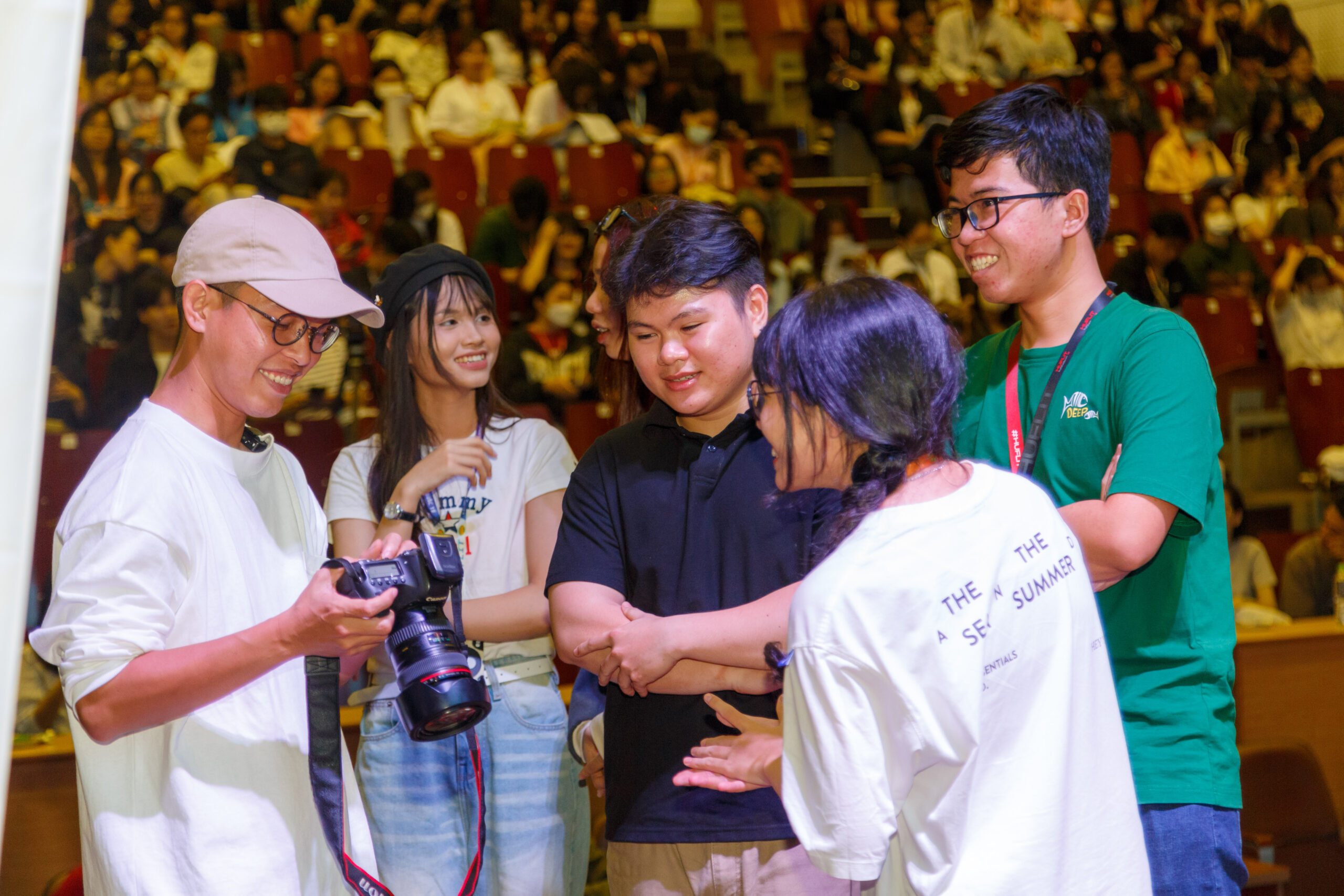 Chụp ảnh nghìn like với những thiết bị cơ bản: Mục đích của nhiếp ảnh là để lưu giữ!
