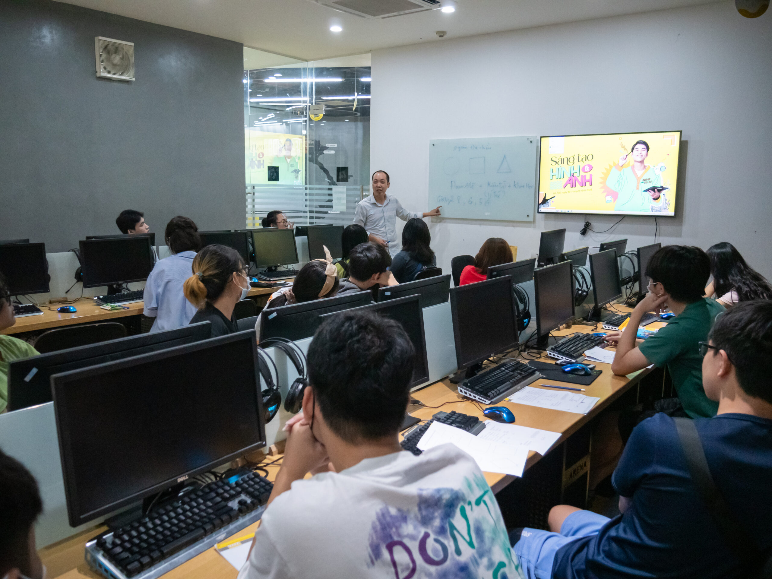 Trải nghiệm “thực học” đến “thực hành” với Hình và Ảnh