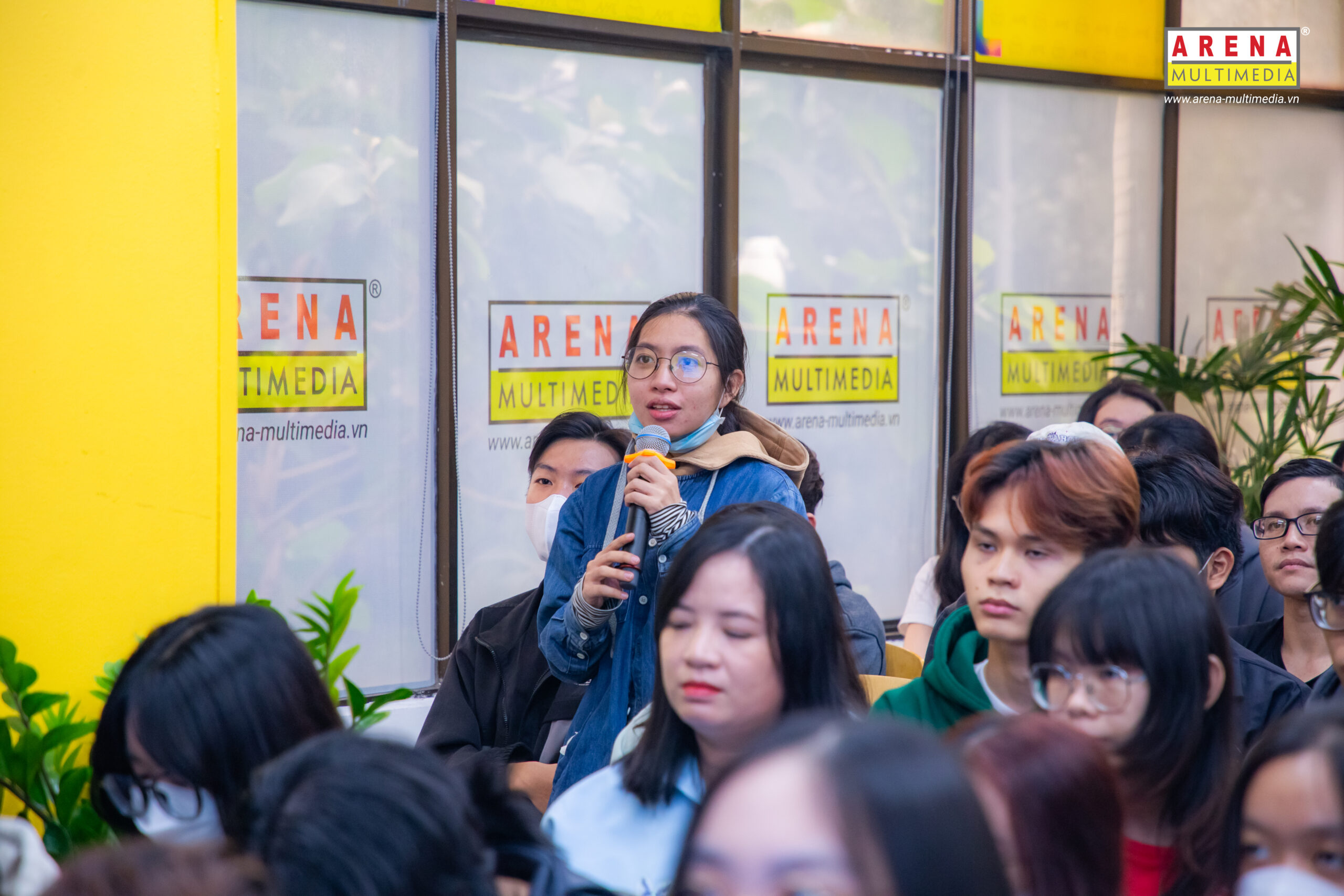 Từ “đơ” đến “slay”: Khám phá bí quyết thuyết trình vạn người mê cùng anh Khoa Chim
