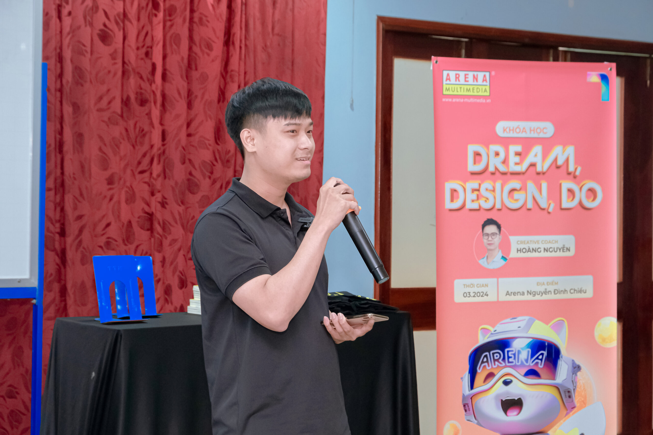 Creative Coach Hoàng Nguyễn: “Thái độ là yếu tố cơ bản để bắt đầu một hành trình sáng tạo bền vững”