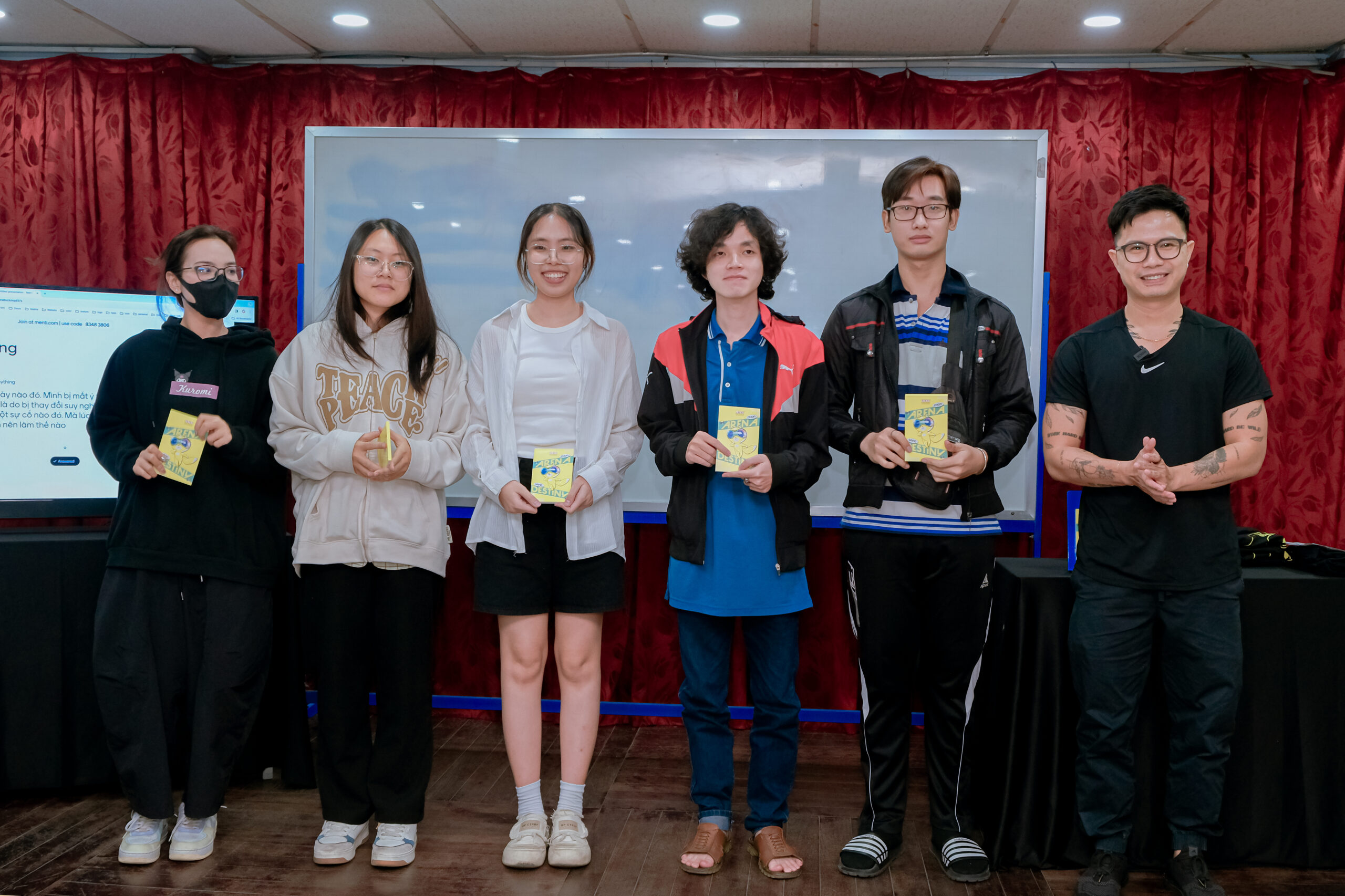 Creative Coach Hoàng Nguyễn: “Thái độ là yếu tố cơ bản để bắt đầu một hành trình sáng tạo bền vững”