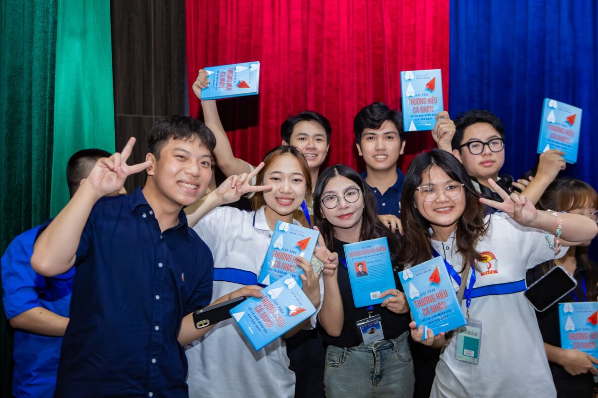 Học cách xây dựng thương hiệu cá nhân với 5000 giảng viên, sinh viên tại 10 trường Đại học - Học viện phía Bắc