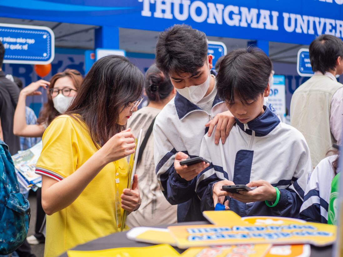 Arena Multimedia tại ngày hội Tư vấn tuyển sinh - hướng nghiệp 2024 cùng báo Tuổi trẻ