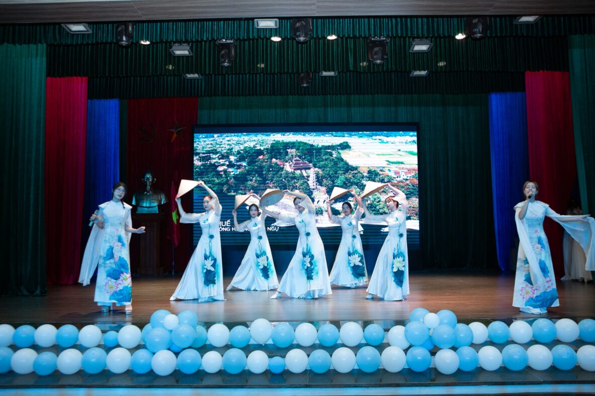 Học cách xây dựng thương hiệu cá nhân với 5000 giảng viên, sinh viên tại 10 trường Đại học - Học viện phía Bắc