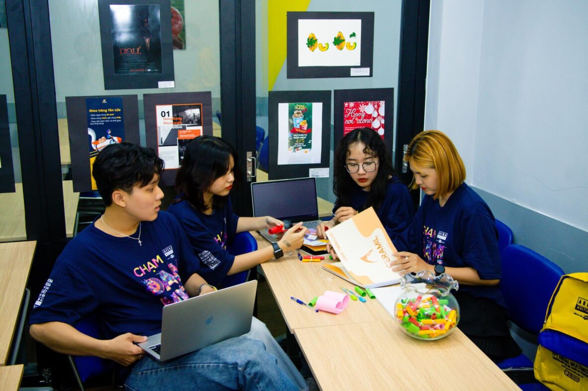 Bí kíp sáng tạo và thành công với xu hướng học thiết kế đồ họa Arena Multimedia