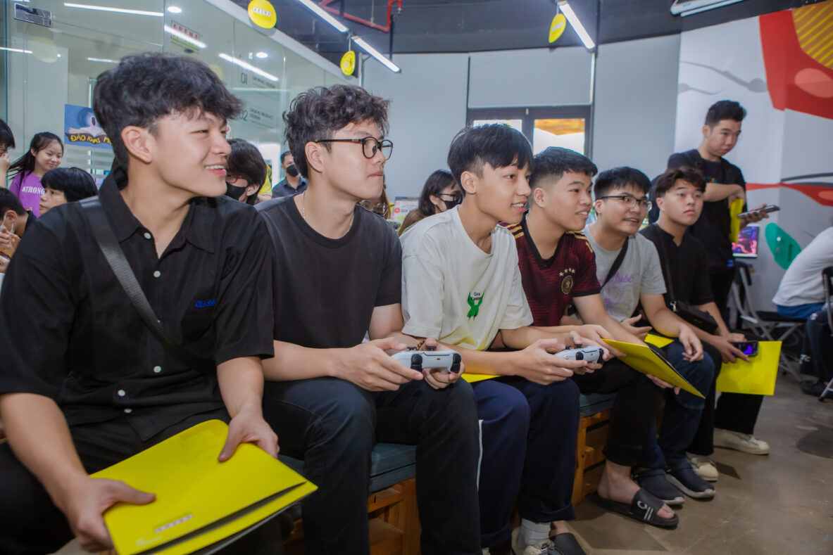 Hòa mình vào “cơn sóng Sáng tạo” để vươn ra đại dương tương lai