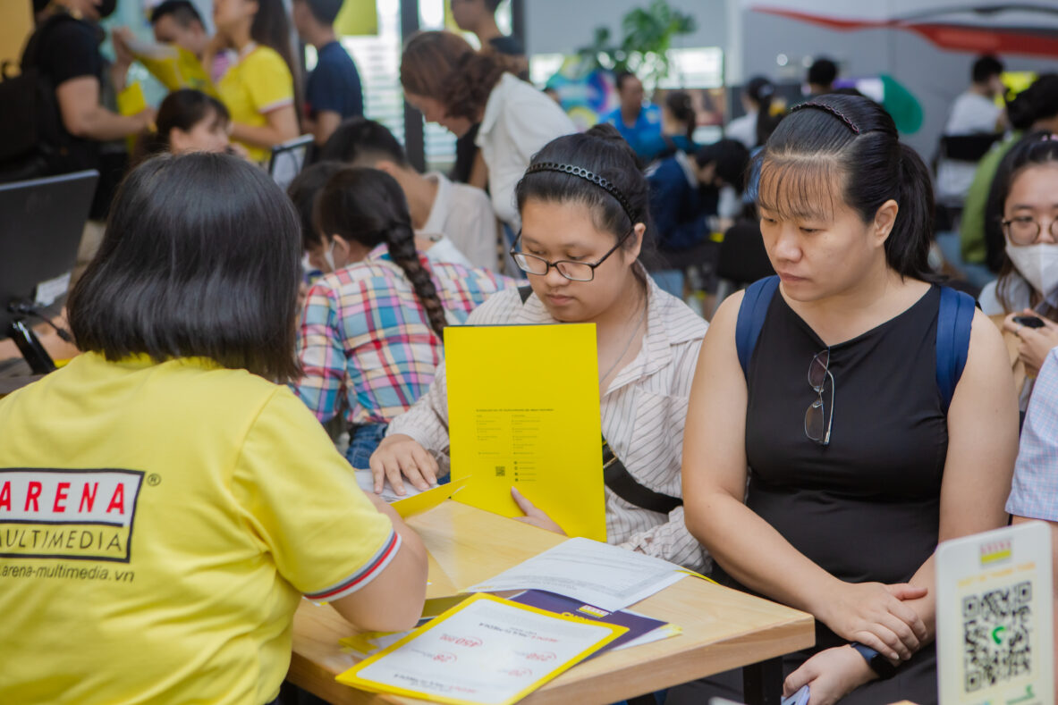Hòa mình vào “cơn sóng Sáng tạo” để vươn ra đại dương tương lai