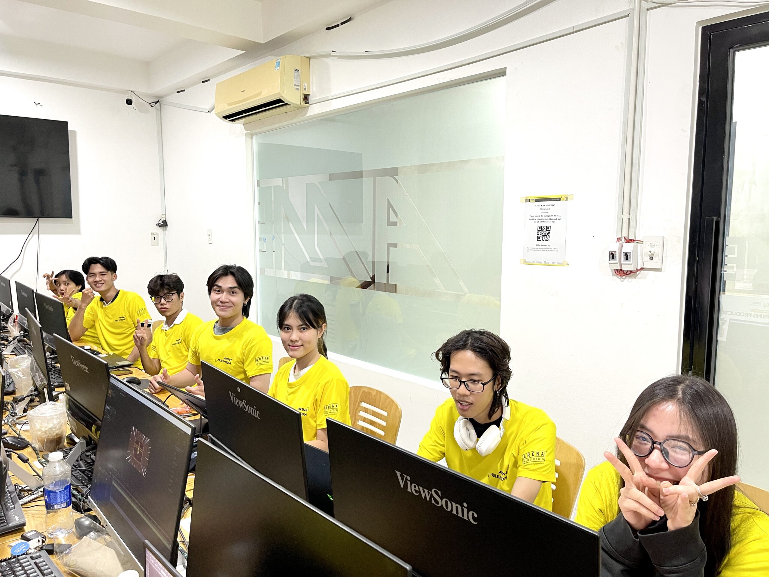 100HRS - The Creative Marathon: 4 ngày 4 đêm cùng học viên Arena “cháy” hết mình trên đường đua chuẩn quốc tế