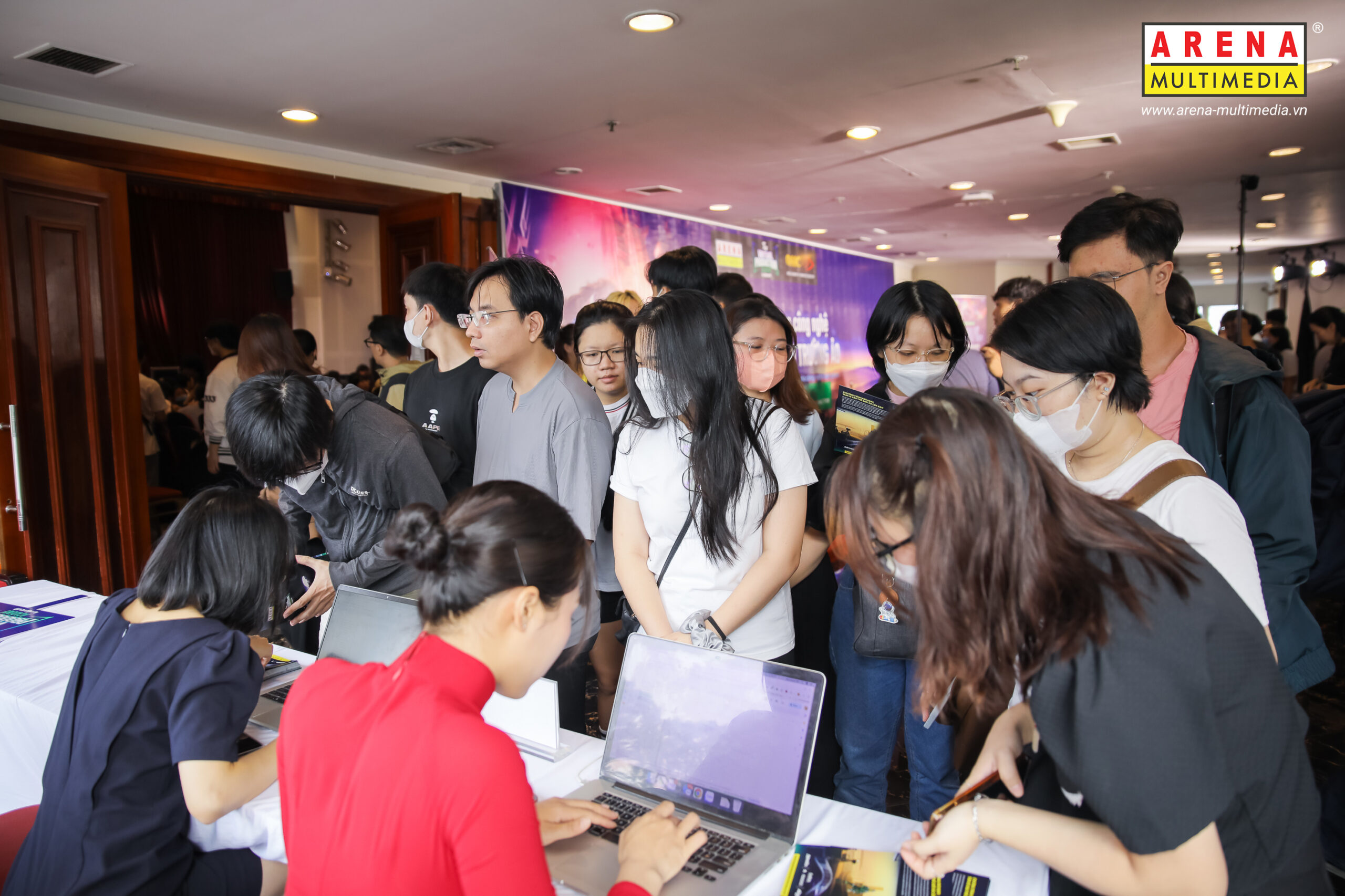 Cùng học viên Arena Multimedia khám phá công nghệ phim trường ảo: Xóa bỏ giới hạn sáng tạo, làm chủ tương lai