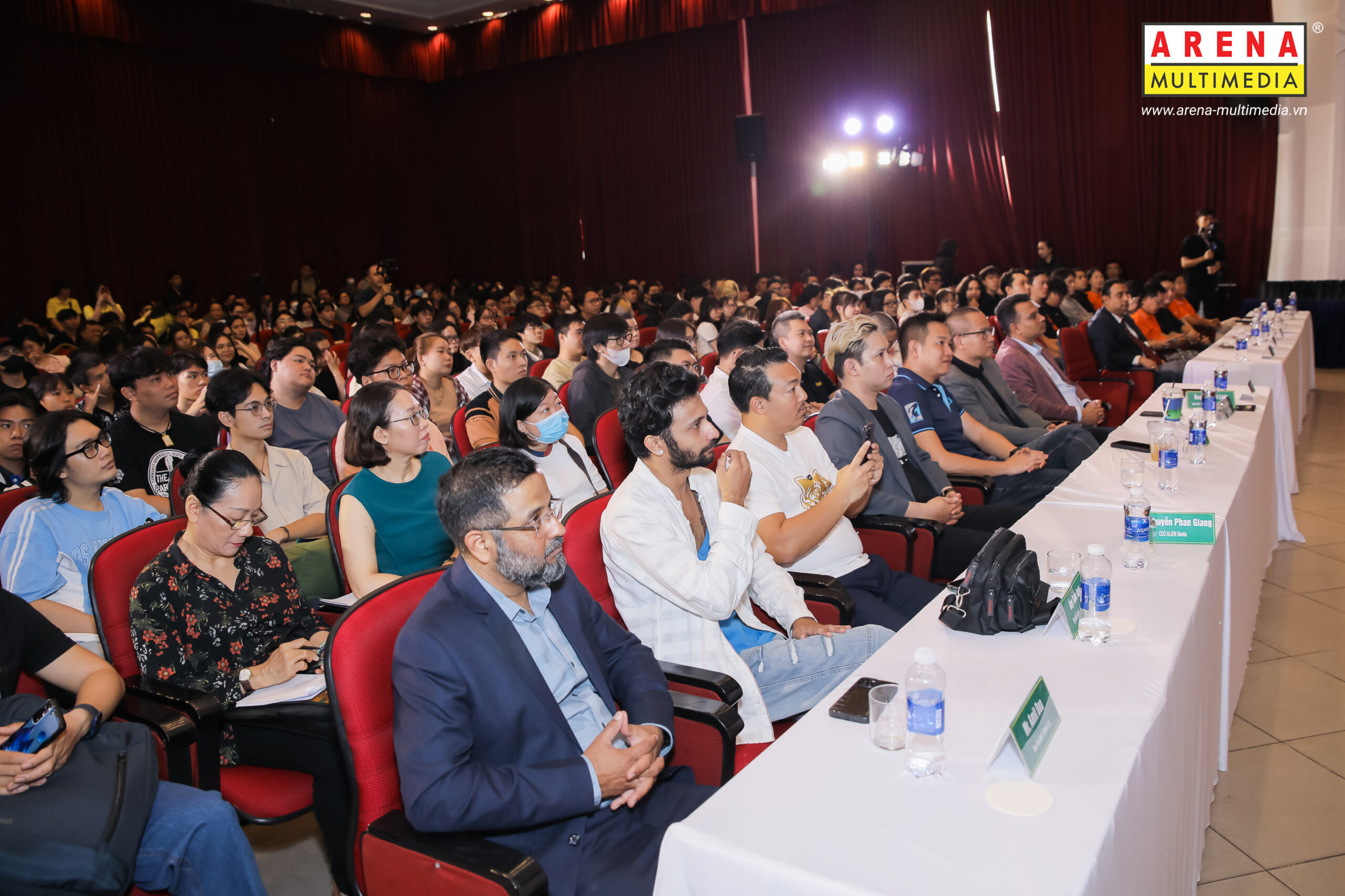 Cùng học viên Arena Multimedia khám phá công nghệ phim trường ảo: Xóa bỏ giới hạn sáng tạo, làm chủ tương lai