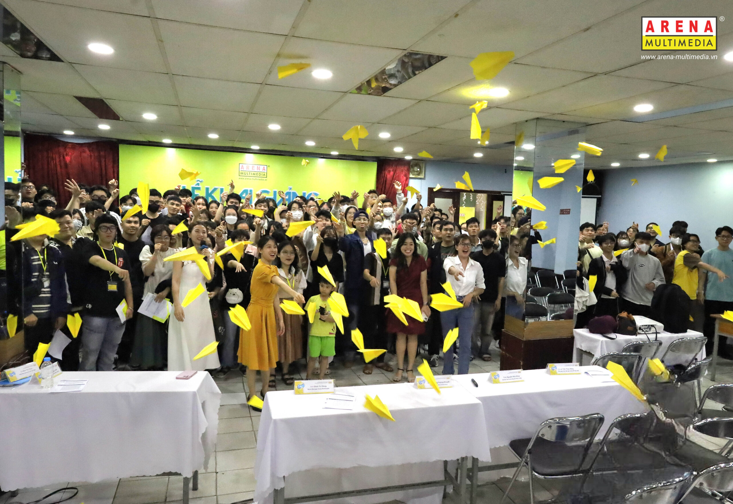 Lễ khai giảng chắp cánh ước mơ, tung bay vào chân trời sáng tạo cùng 200 tân học viên Arena Multimedia