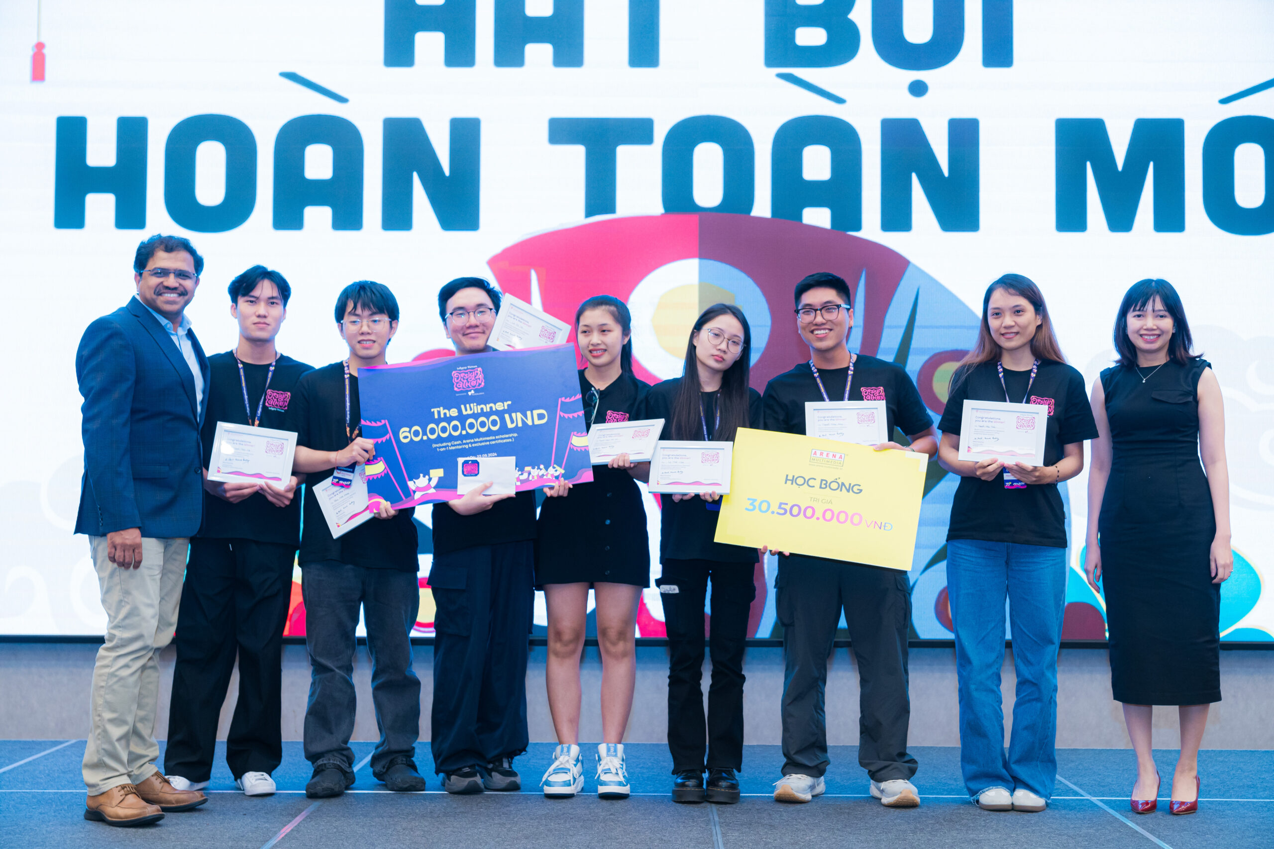 “Bật mí” bí quyết chinh phục cuộc đua sáng tạo 24h từ hai nhà vô địch Designathon 2024