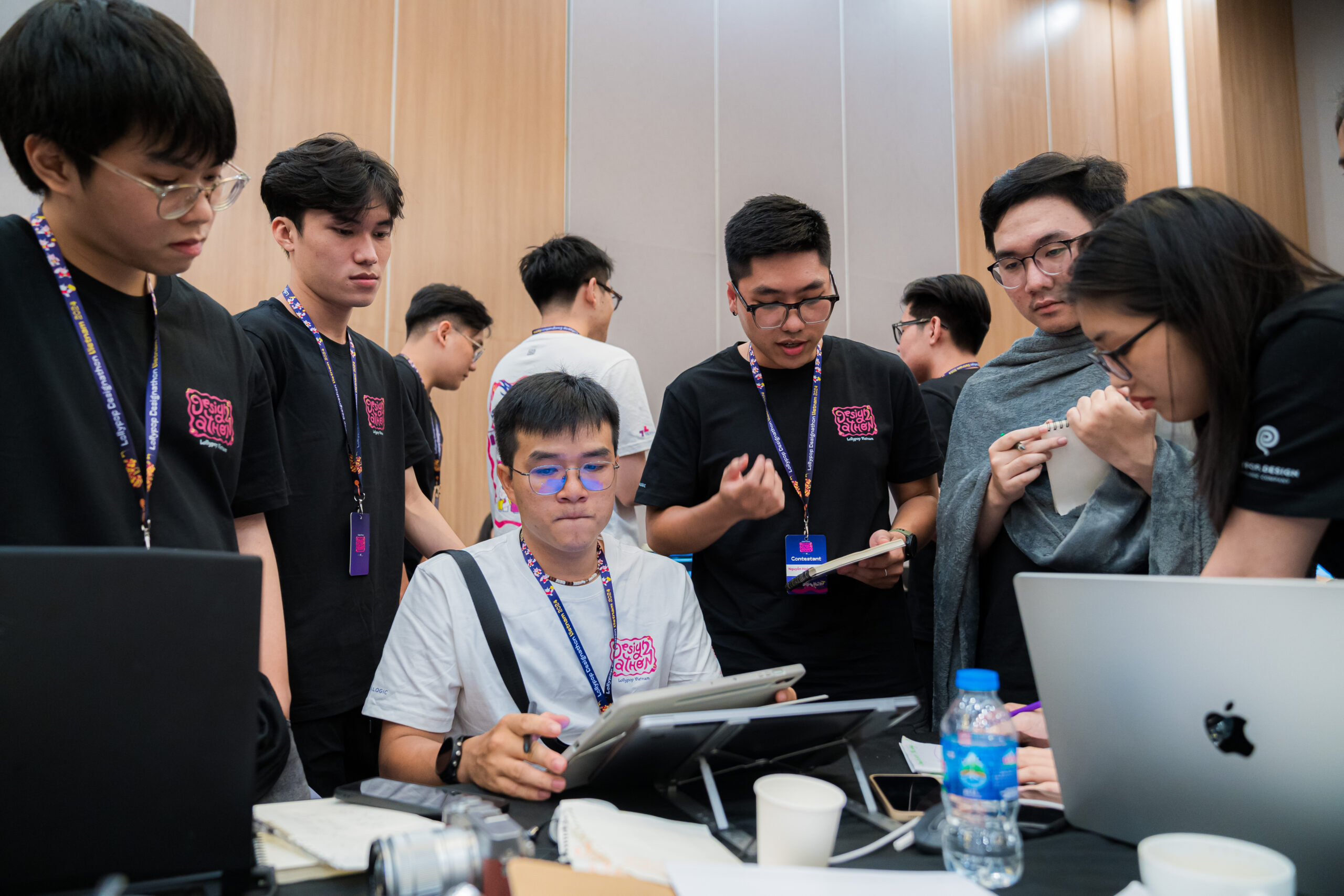 “Bật mí” bí quyết chinh phục cuộc đua sáng tạo 24h từ hai nhà vô địch Designathon 2024