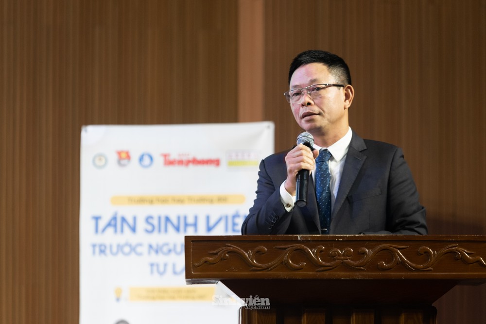 Tân sinh viên và muôn vàn câu hỏi trước ngưỡng cửa tự lập
