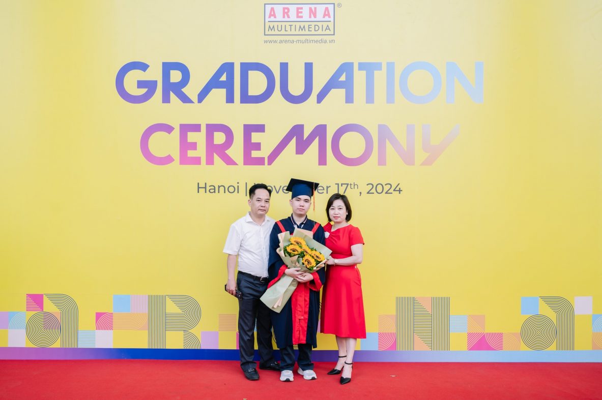Lễ tốt nghiệp niên khóa 2021 - 2024: Trạm dừng chân của chuyến đi thanh xuân