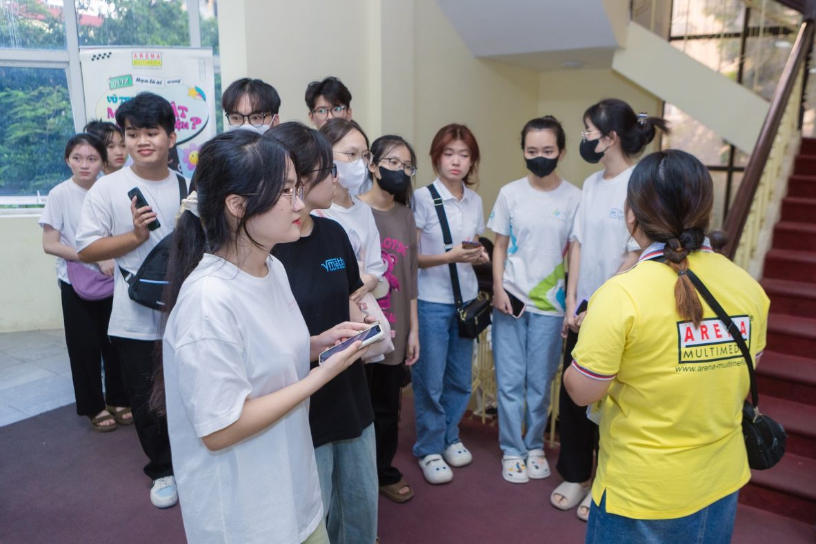 Gặp gỡ hơn 300 bạn sinh viên Học viện Tài chính tại Tọa đàm hướng nghiệp: Trường học hay Trường đời
