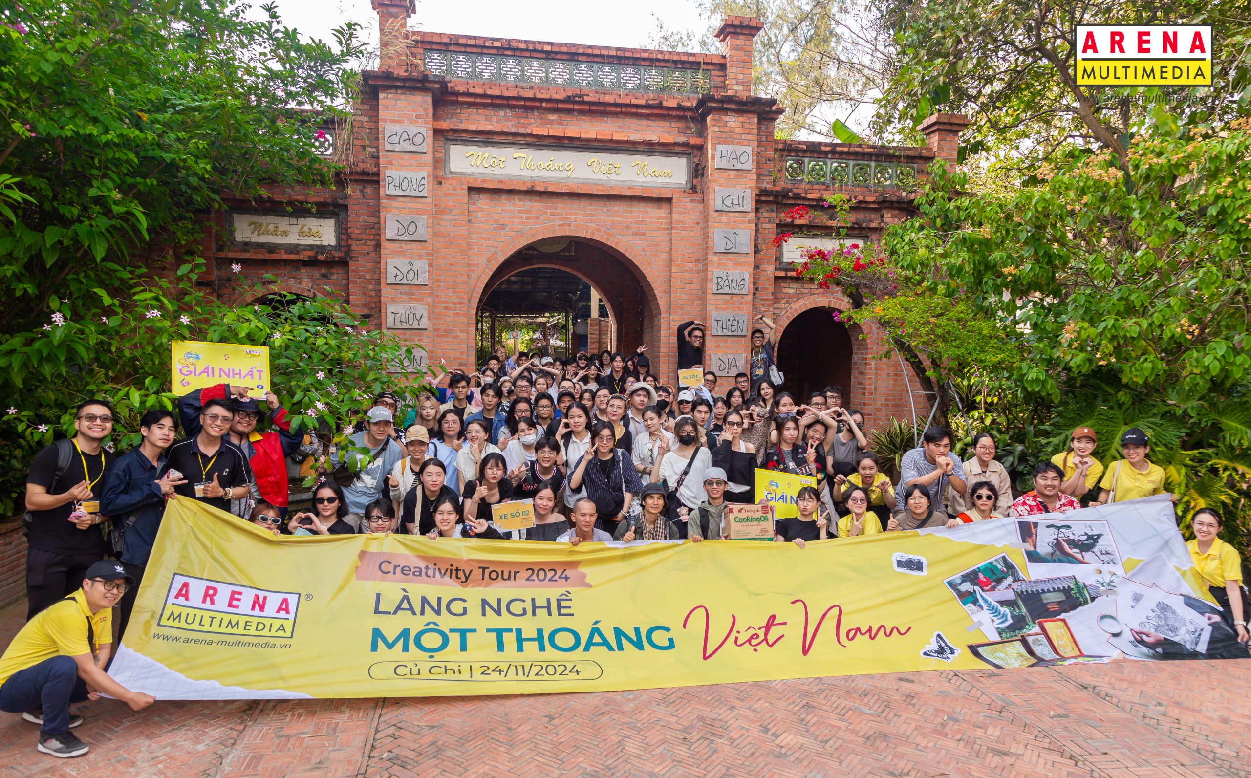 “Bội thu” trải nghiệm cùng học viên Arena trong chuyến đi sáng tạo tại làng nghề Một Thoáng Việt Nam