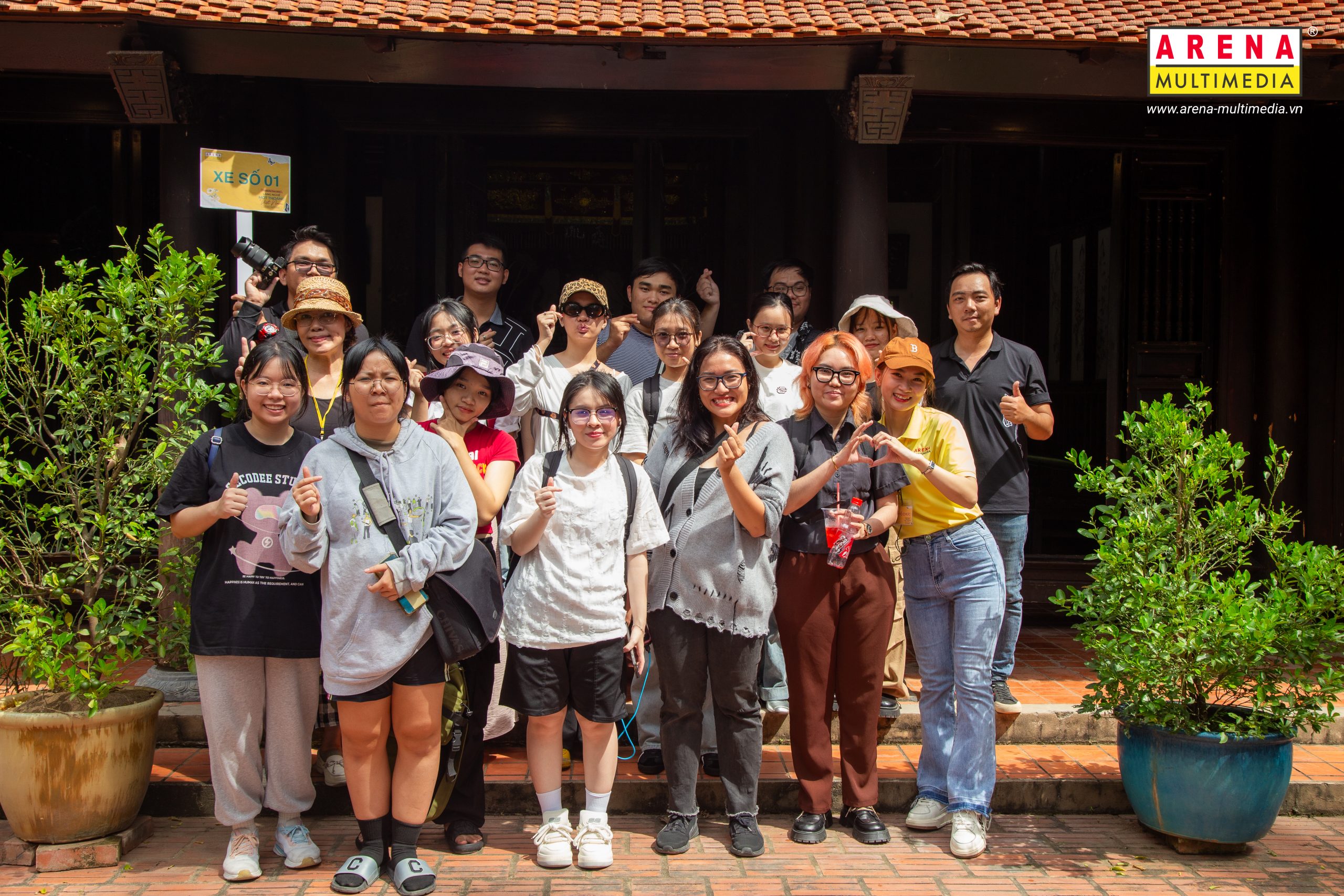 “Bội thu” trải nghiệm cùng học viên Arena trong chuyến đi sáng tạo tại làng nghề Một Thoáng Việt Nam