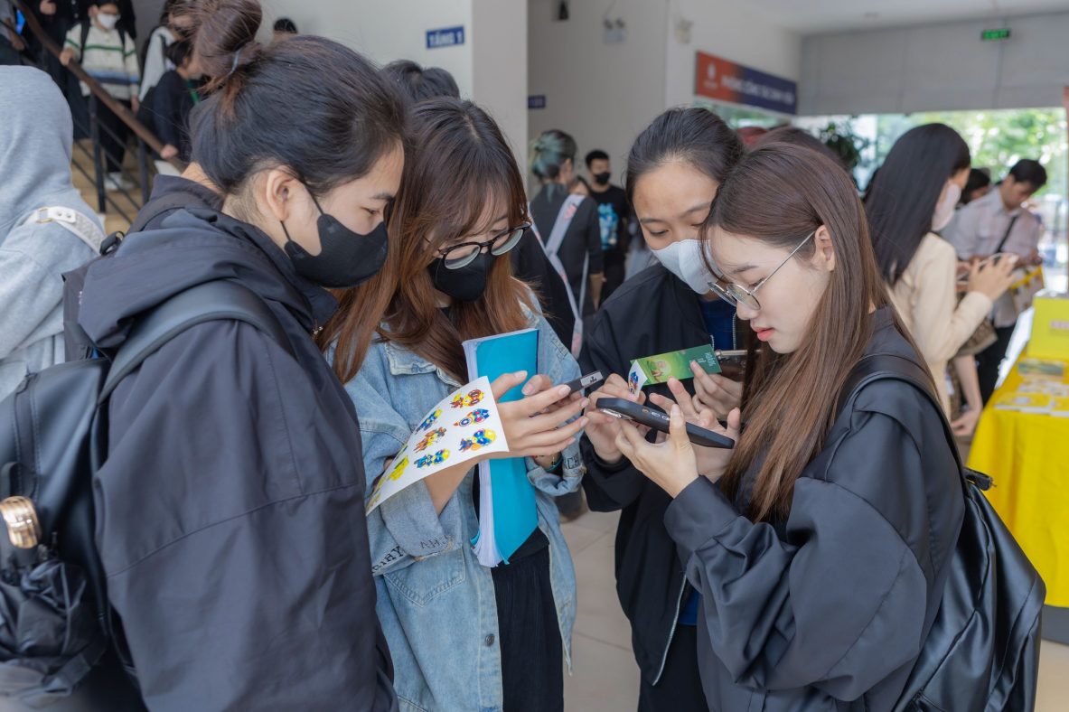 Tọa đàm: Trường học hay Trường đời cùng sinh viên trường Đại học Đại Nam