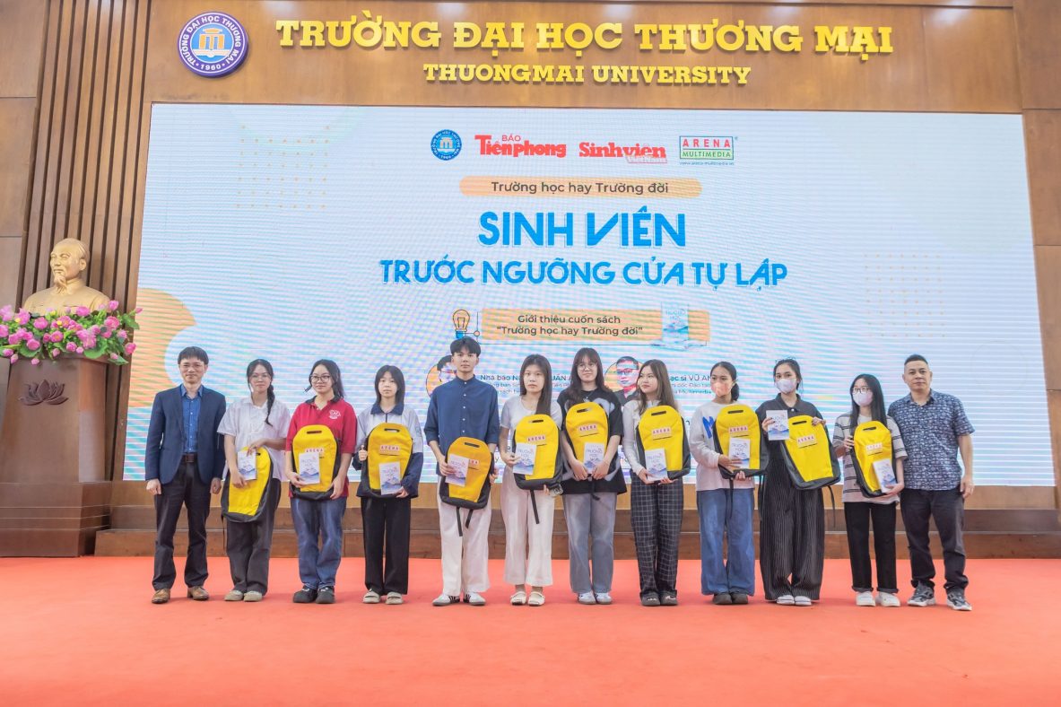 “Đột nhập” trường Đại học Thương Mại - Gặp gỡ những người trẻ nhiều nỗi lo