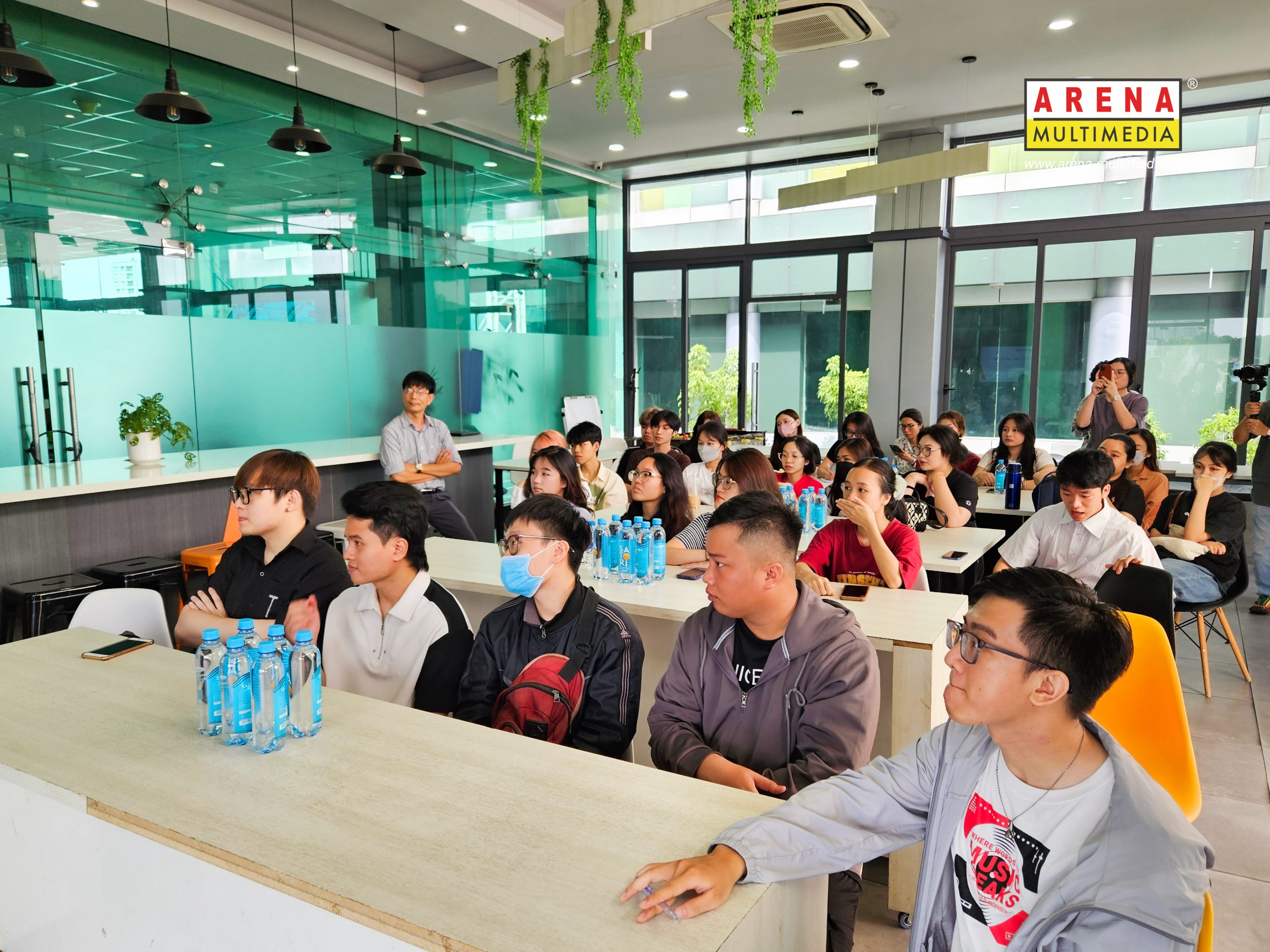 Series Company Tour 2024: Tăng trải nghiệm, bồi đắp kinh nghiệm tại các doanh nghiệp sáng tạo hàng đầu